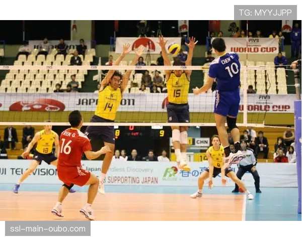 巴西男排副攻卢卢卢卢因背伤复发，退出将接受检查