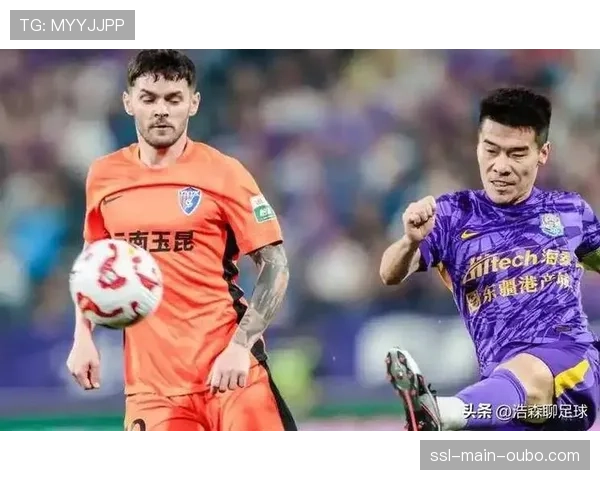 【2026年4月中超联赛·人物·聚焦特写：归化球员蒋光太担任后防领袖，沟通指挥画面受关注